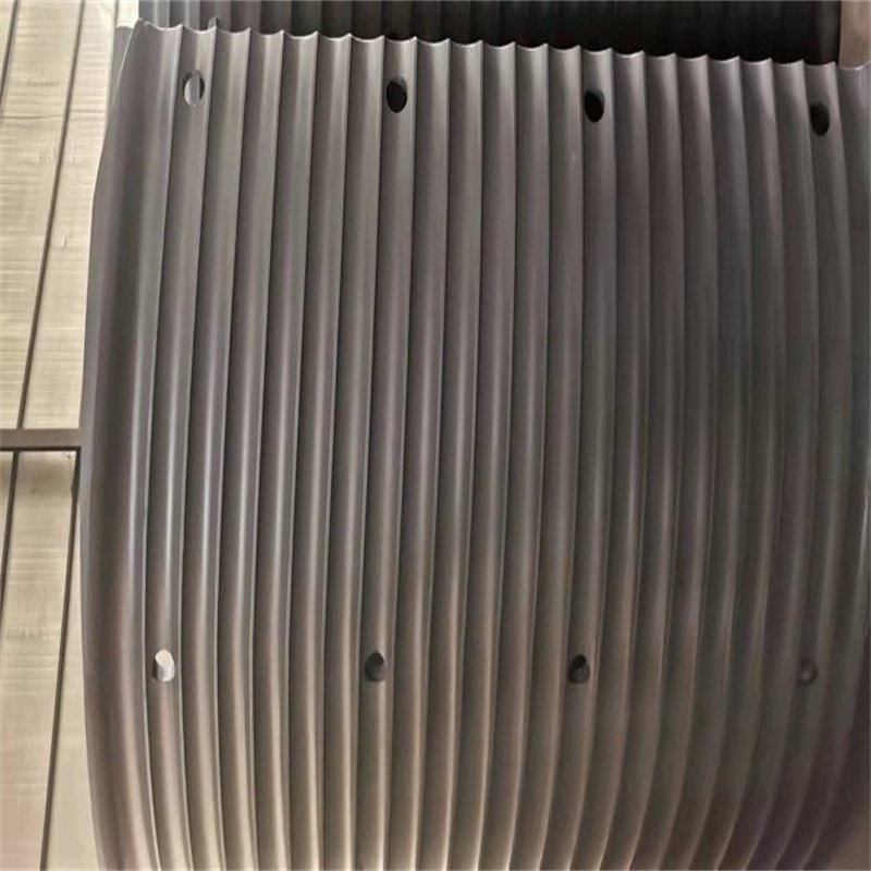Split sleeves for efficient use